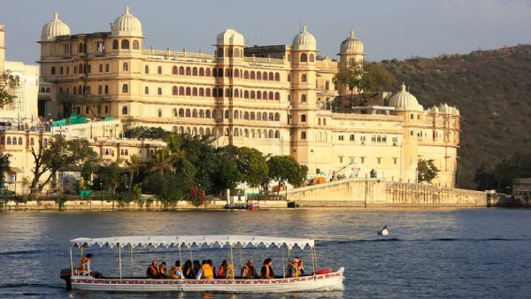 Udaipur Taxi Services